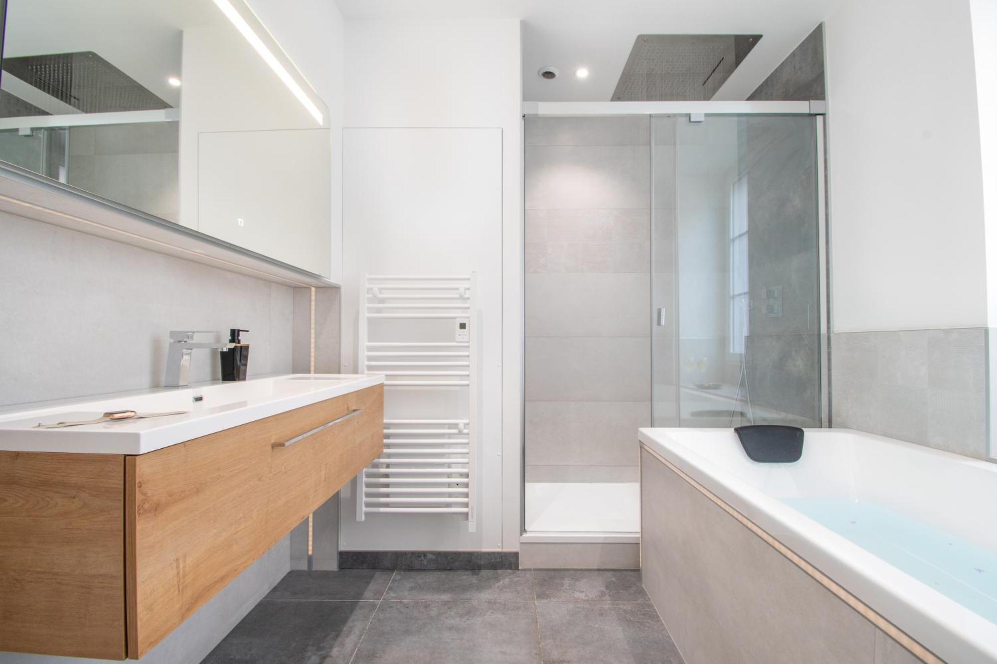 L'Appartement Des Ducs Avec Baignoire Double ナント エクステリア 写真